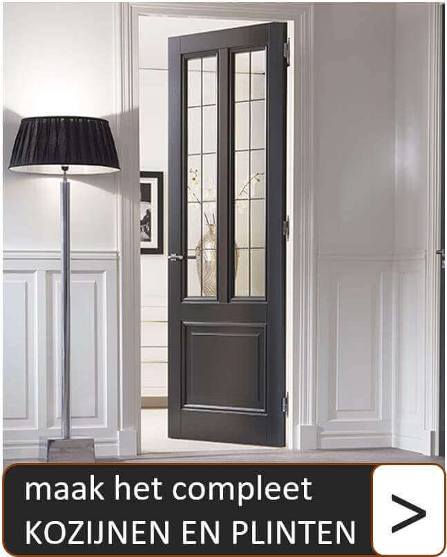 Maak het compleet kozijnen en plinten