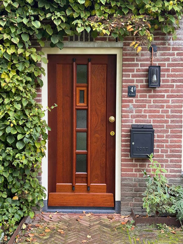 Houten oktober 2024 Houten oktober 2024